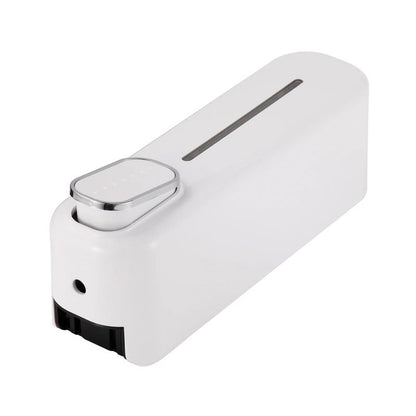 distributeur-de-savon-mural-vertisoap-blanc-couche-fond-blanc
